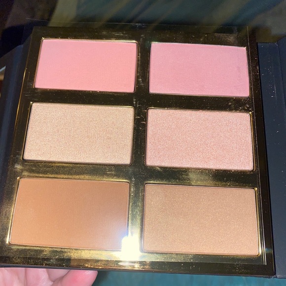 Makeup Bundle - Picture 5 of 6